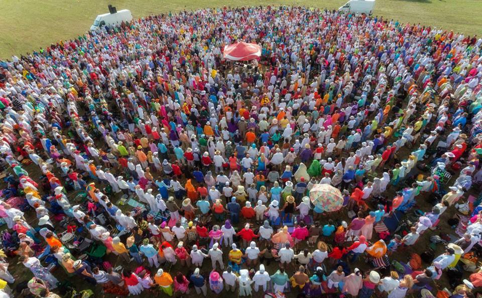 Meditazione in Spirale realizzata nel quadro del Raduno Internazionale di Yoga Costinesti, Romania
