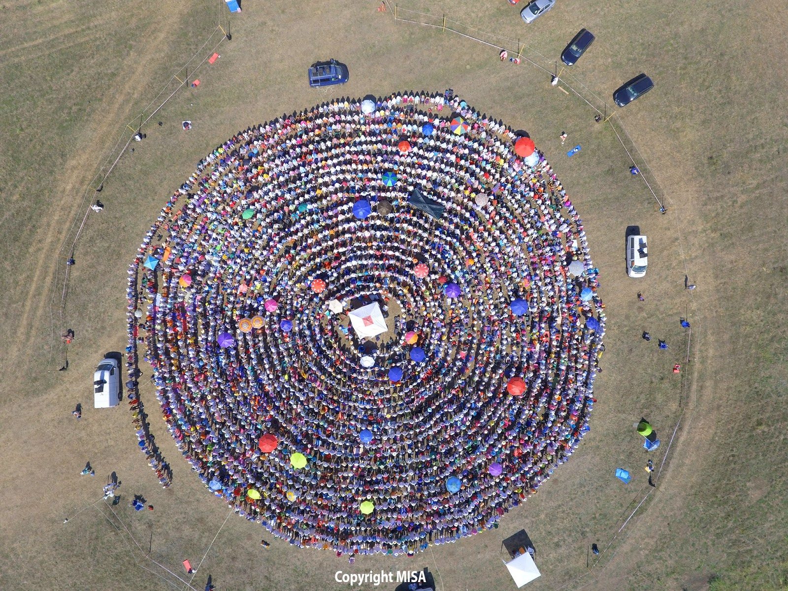 Meditazione in Spirale realizzata nel quadro del Raduno Internazionale di Yoga Costinesti, Romania